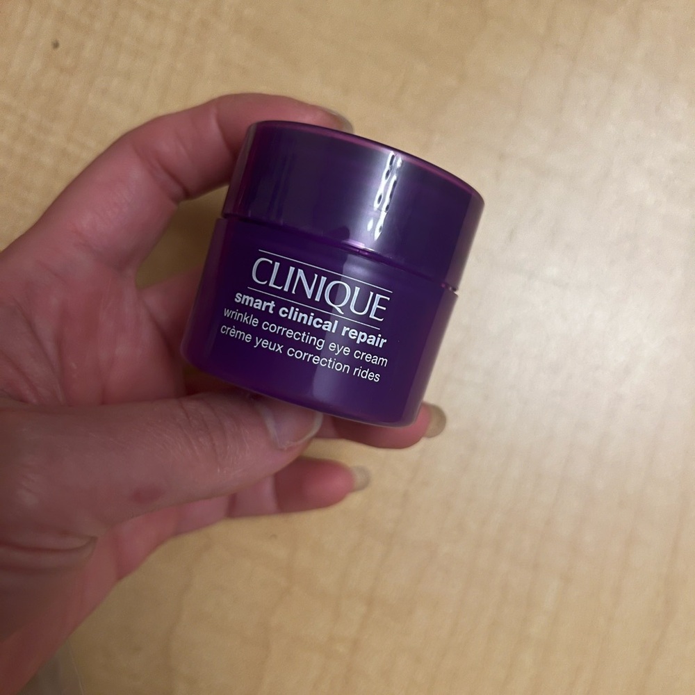 CLINIQUE Smart Clinical Repair Wrinkle Correcting Eye Cream .5oz/15mL FULL SIZE - Picture 2 of 3